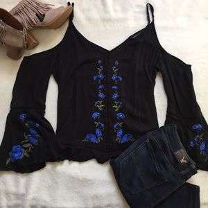 NWT American Eagle Off the Shoulder Top